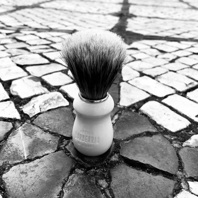 Pamatuf de ras din par de mistret Antiga Barbearia Chiado