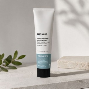 Scrub exfoliant pentru scalp cu exces de sebum si matreata Insight Rebalancing